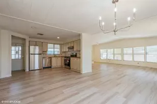 238 Pelican Dr N, Oldsmar, FL 34677 - Photo 10
