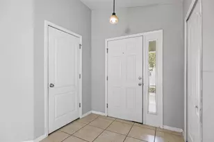 7233 Lumber Port Dr, Ruskin, FL 33573 - Photo 4