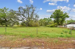 S Taylor Rd, Seffner, FL 33584 - Photo 1