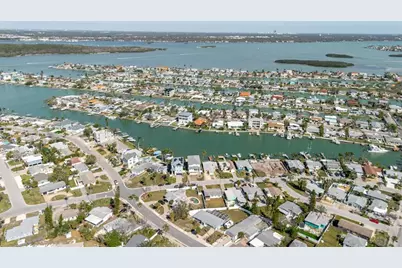 596 S Bayshore Dr, Madeira Beach, FL 33708 - Photo 72
