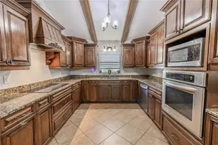 10100 Grove Dr, Port Richey, FL 34668 - Photo 8