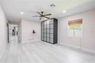 2121 Park Street N, Saint Petersburg, FL 33710 - Photo 32