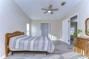 37530 Corey Lewis Ave, Zephyrhills, FL 33541 - Photo 20