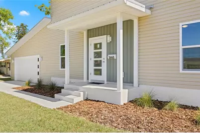 3860 Whiting Drive SE, Saint Petersburg, FL 33705 - Photo 1