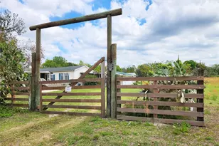 3550 Coats Rd, Zephyrhills, FL 33541 - Photo 68