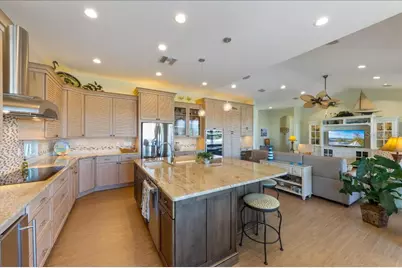 506 65th Street, Holmes Beach, FL 34217 - Photo 10
