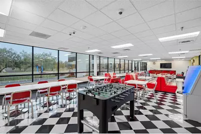 6801 E Hillsborough Avenue, Tampa, FL 33610 - Photo 24