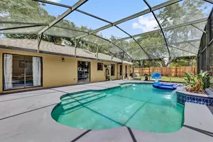 31632 Spruce Dr, Eustis, FL 32736 - Photo 4