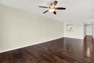 8711 Blind Pass Rd, Saint Petersburg, FL 33706 - Photo 6