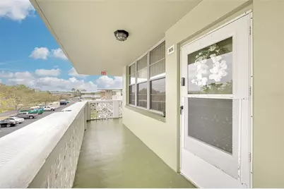 4885 1st Street NE #305, Saint Petersburg, FL 33703 - Photo 4