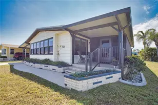 701 Del Luna Dr, North Port, FL 34287 - Photo 12