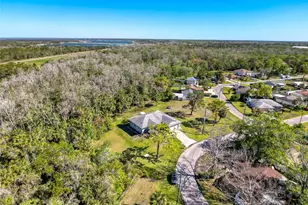 8437 Indies Dr, Hudson, FL 34667 - Photo 4