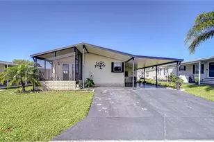 3051 Shady Creek Dr, Wesley Chapel, FL 33543 - Photo 2