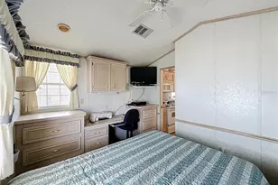 194 Big Pine Ave S, Frostproof, FL 33843 - Photo 18