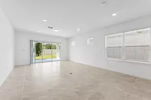 9762 Crescent Moon Dr, Riverview, FL 33578 - Photo 6