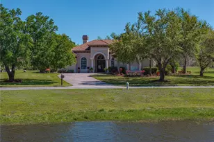 34201 Kentucky Derby Pl, Dade City, FL 33525 - Photo 8
