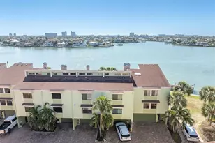 553 Haven Point Dr, Treasure Island, FL 33706 - Photo 2