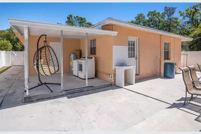 8210 Marigold Avenue, Tampa, FL 33614 - Photo 14