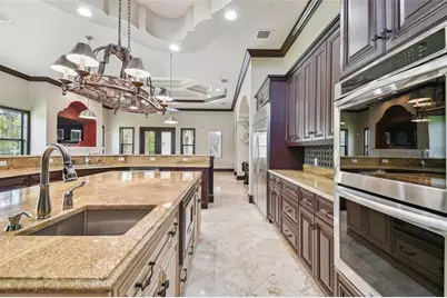 17005 Madres De Avila, Tampa, FL 33613 - Photo 32