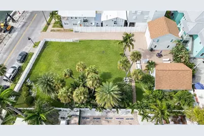 702 Pass A Grille Way, Saint Pete Beach, FL 33706 - Photo 12