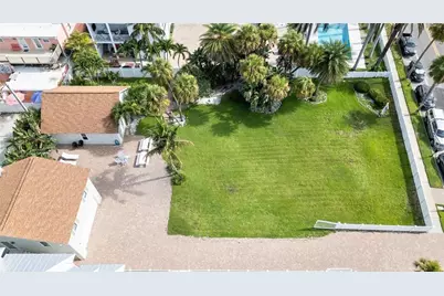 702 Pass A Grille Way, Saint Pete Beach, FL 33706 - Photo 14