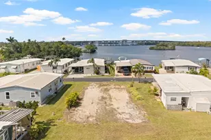 362 Shoreland Dr, Fort Myers, FL 33905 - Photo 2