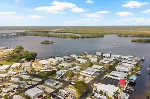 362 Shoreland Dr, Fort Myers, FL 33905 - Photo 8