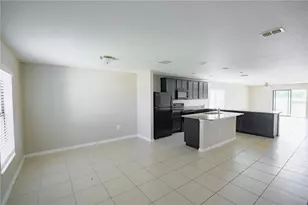 1001 Culbreath Grn Ct, Ruskin, FL 33570 - Photo 4