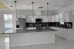 4205 57th Ave N, Saint Petersburg, FL 33714 - Photo 8