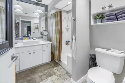 100 4th Avenue S #207, Saint Petersburg, FL 33701 - Photo 24