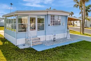 128 E St Johns Way, Apollo Beach, FL 33572 - Photo 18