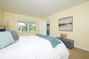 4910 Bay St NE, Saint Petersburg, FL 33703 - Photo 12