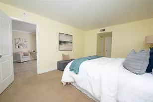 4910 Bay St NE, Saint Petersburg, FL 33703 - Photo 10