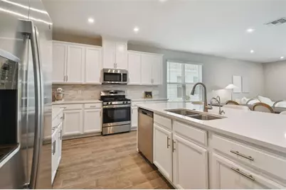 33500 Castaway Loop, Wesley Chapel, FL 33543 - Photo 20