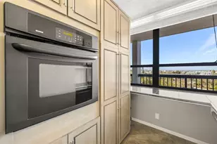 9415 Blind Pass Rd, Saint Pete Beach, FL 33706 - Photo 12