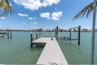 575 Crystal Drive, Madeira Beach, FL 33708 - Photo 32