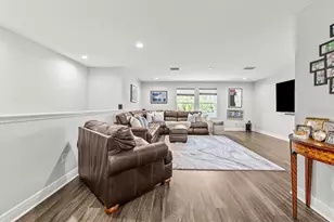 5809 Alabaster Stone Ln, Apollo Beach, FL 33572 - Photo 8