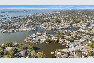 4036 Church Creek Point, Largo, FL 33774 - Photo 38