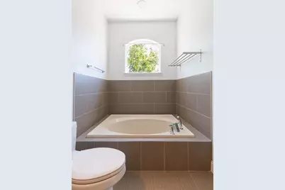 6426 31st Street S, Saint Petersburg, FL 33712 - Photo 26