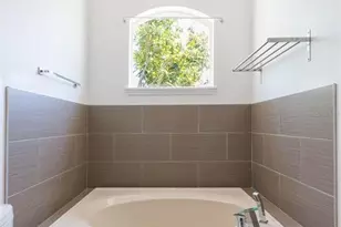 6426 31st St S, Saint Petersburg, FL 33712 - Photo 26