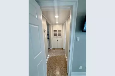 64 Davis Boulevard #4, Tampa, FL 33606 - Photo 2