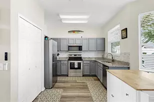 934 Grand Canyon Dr, Valrico, FL 33594 - Photo 40