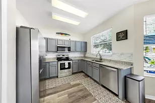 934 Grand Canyon Dr, Valrico, FL 33594 - Photo 46