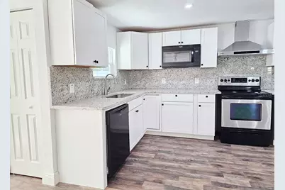 2712 60th Avenue N, Saint Petersburg, FL 33714 - Photo 4