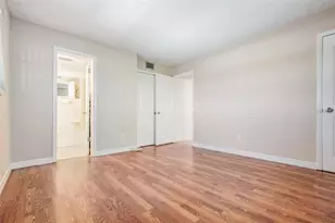 2525 W Bay Dr, Belleair Bluffs, FL 33770 - Photo 10