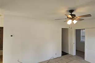 3413 W Cherokee Ave, Tampa, FL 33611 - Photo 4