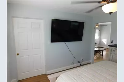 5005.5 5th Avenue S, Saint Petersburg, FL 33707 - Photo 8