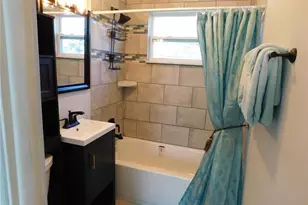 5005 5 5th Ave S, Saint Petersburg, FL 33707 - Photo 4