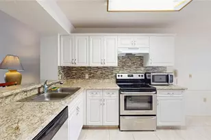 7802 Hardwick Dr, New Port Richey, FL 34653 - Photo 10