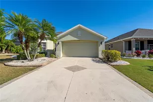 1038 Emerald Dunes Dr, Sun City Center, FL 33573 - Photo 4